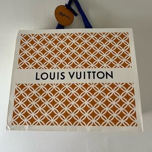 Louis Vuitton Shopping Bag form Europe